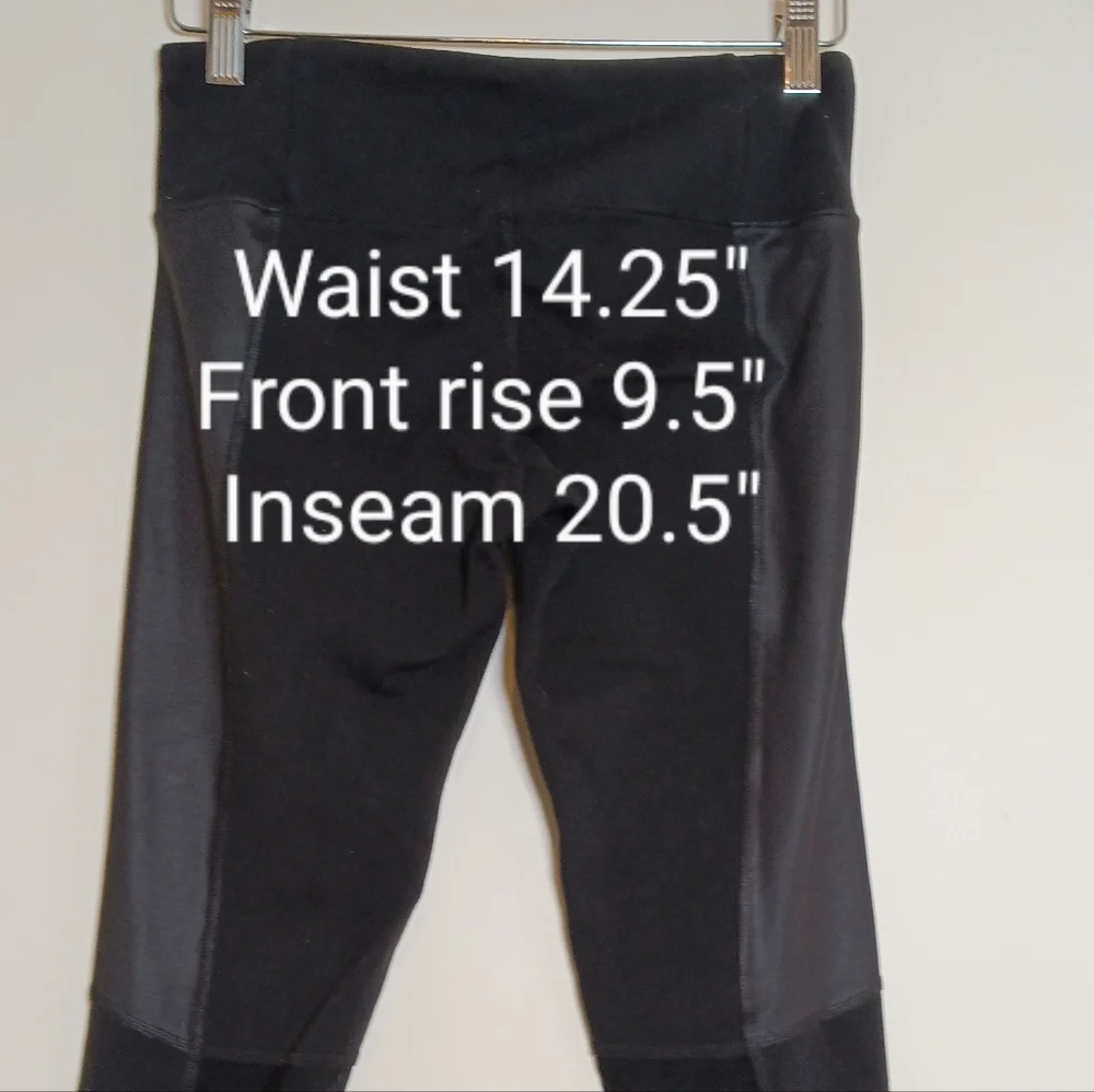 ALO Capri Leggings Black Yoga